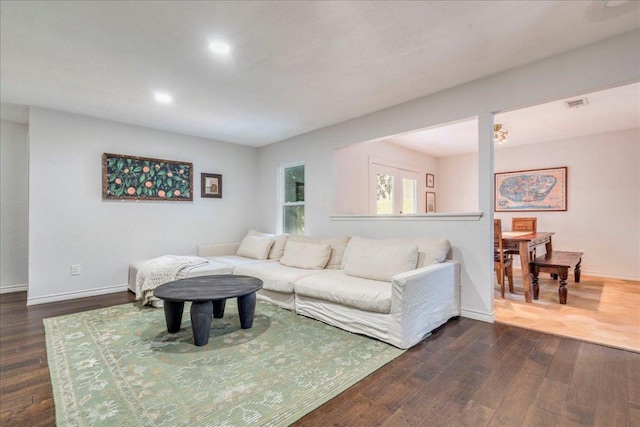 9725 Meadowheath Dr, Austin, TX 78729 - photo 3