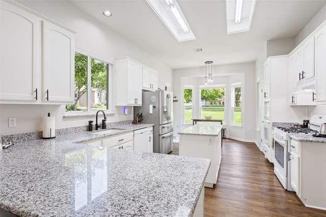 100 Honeysuckle Cv, Georgetown, TX 78633 - photo 14