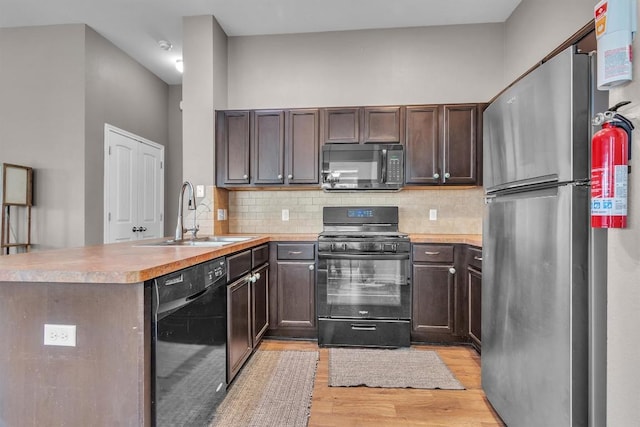 903 Yabers Ct, Austin, TX 78725 - photo 8