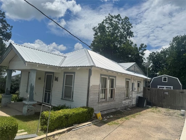 110 S Porter St, Lampasas, TX 76550 - photo 3