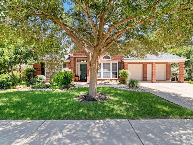 1738 Oak Forest Dr, New Braunfels, TX 78132 - photo 2