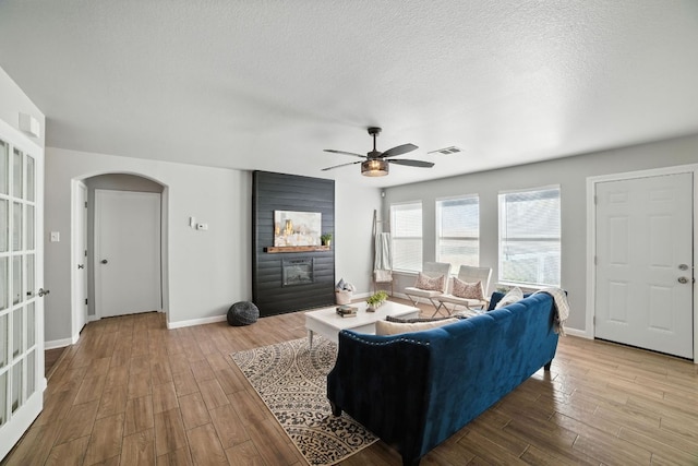 1107 Blewett Dr, Hutto, TX 78634 - photo 4