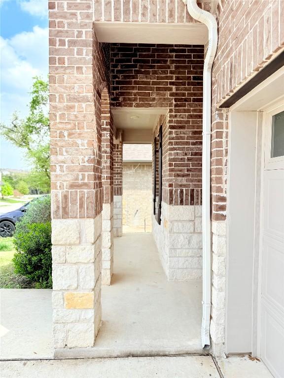 2416 Bear Cub Bnd, Leander, TX 78641 - photo 3