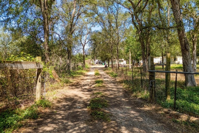 1300 S Webberwood Way, Elgin, TX 78621 - photo 2