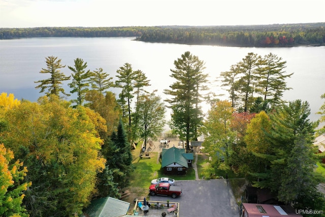 bird's eye view featuring a water view