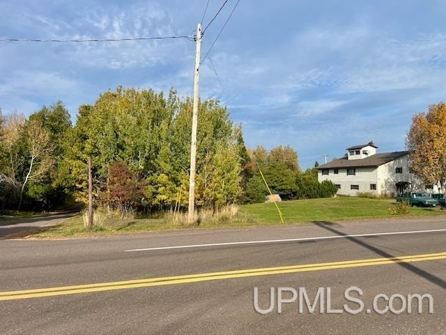 Listing photo 3 for TBD Gratiot St, Copper Harbor MI 49918