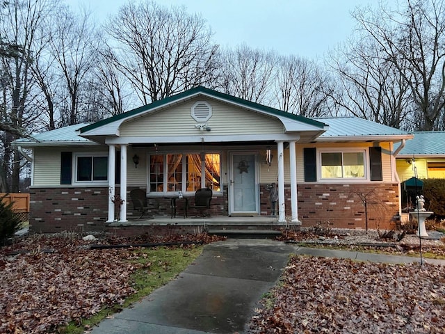 view of front of house featuring covered porch