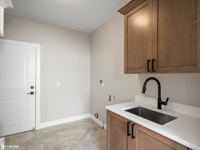 unfurnished room with wood-type flooring and crown molding