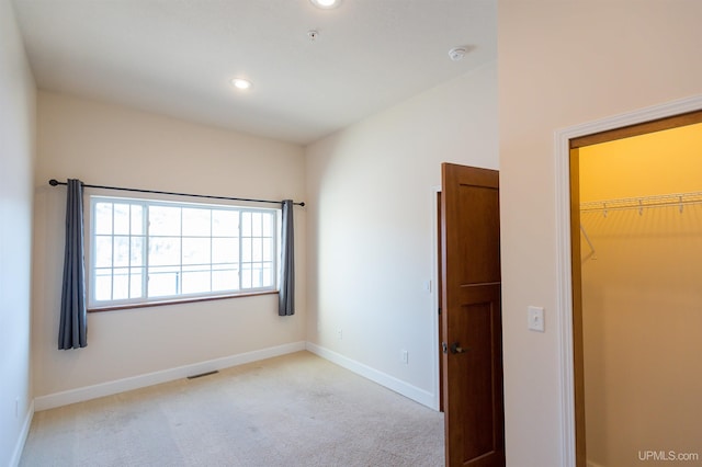 view of carpeted spare room