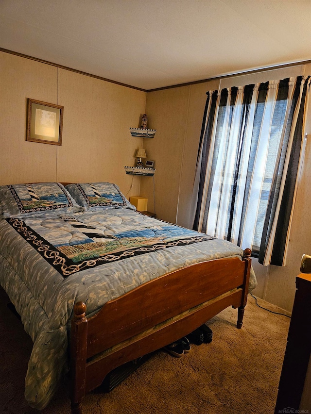 bedroom featuring carpet floors