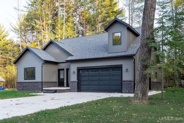 view of front of home with a front lawn