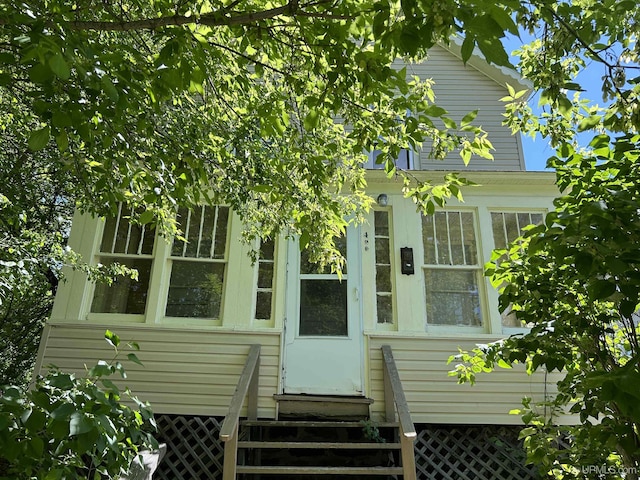 view of property entrance