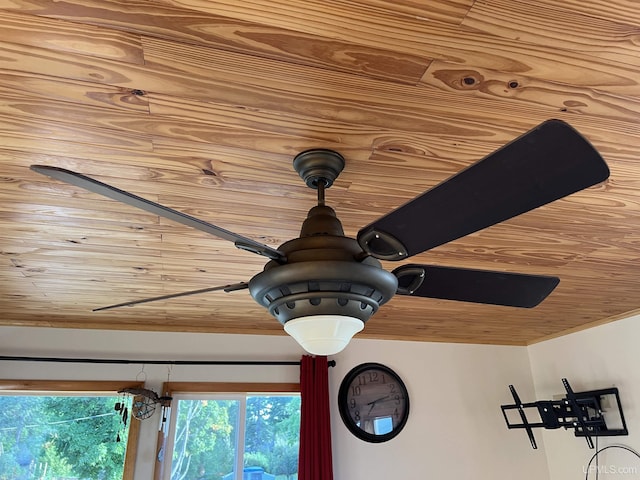 details featuring wooden ceiling