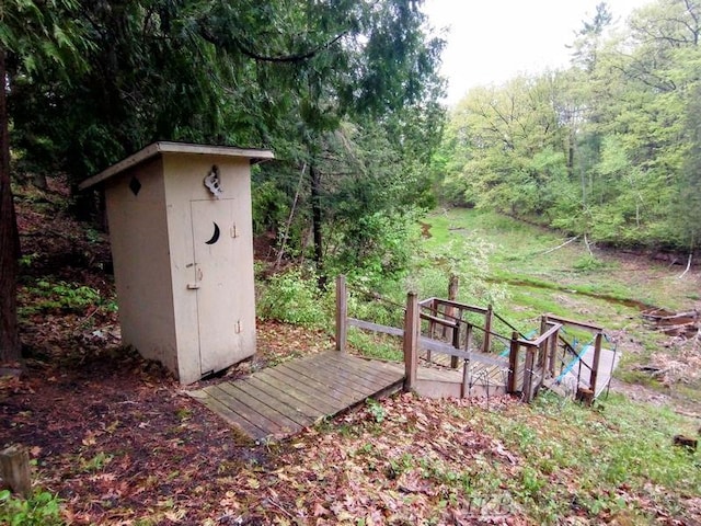 view of outbuilding