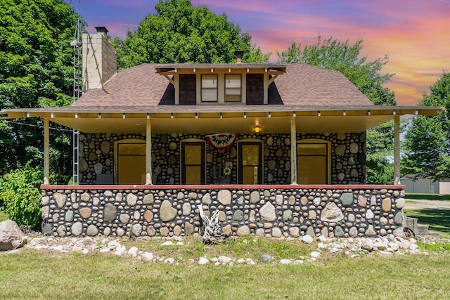 view of front of property with covered porch