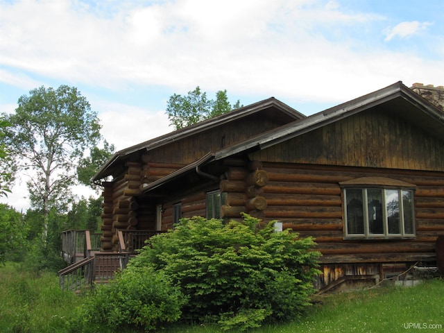 view of side of home