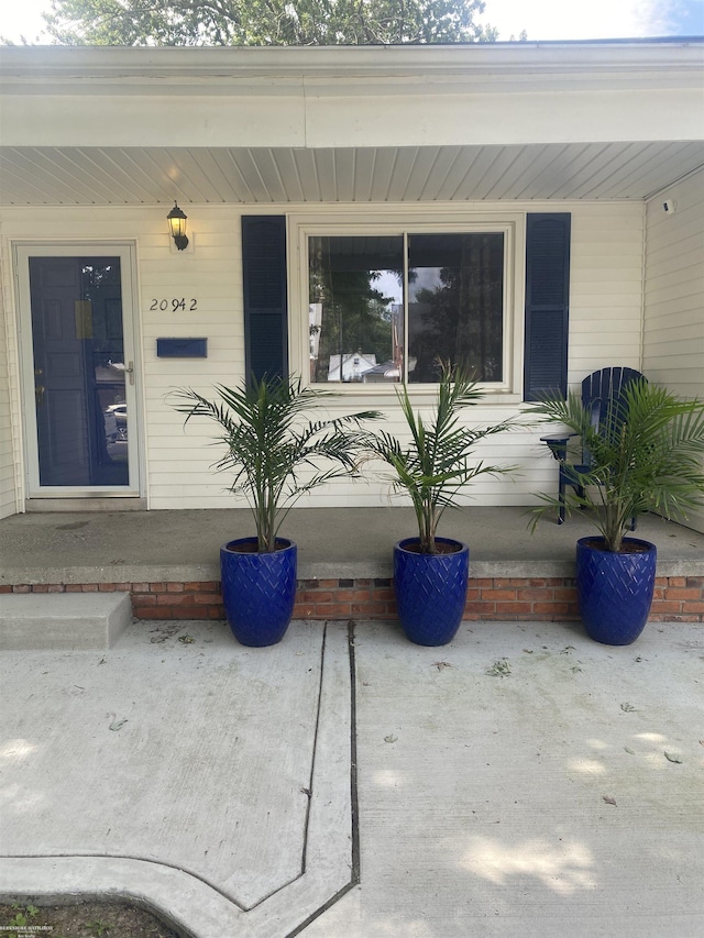 ranch-style home with a front yard and a garage