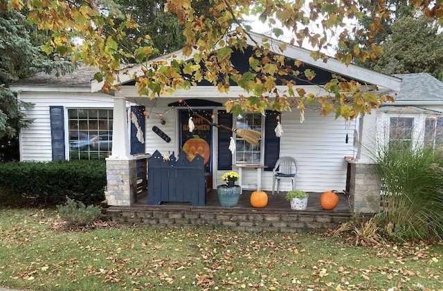 view of front of property