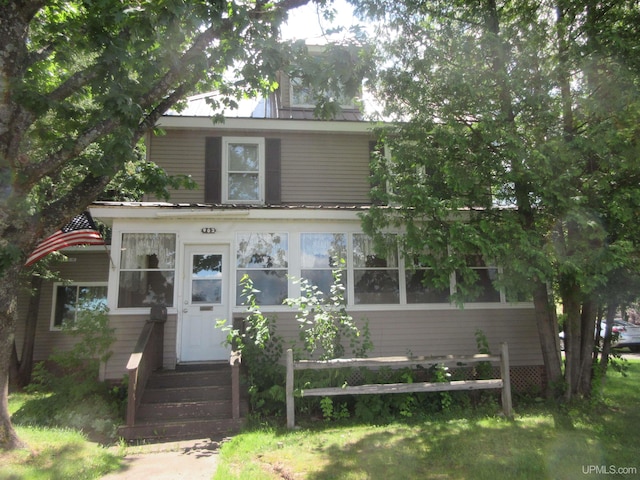 view of front of home