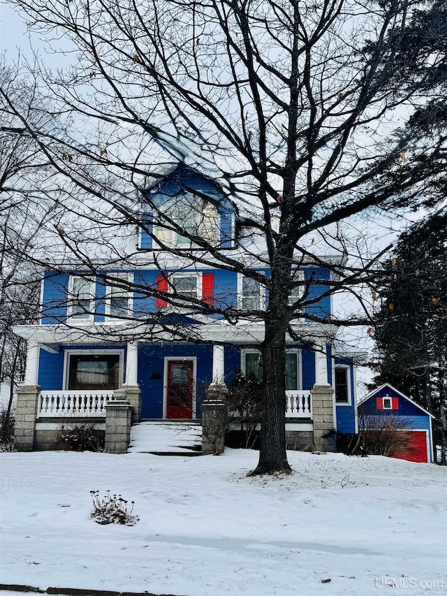 view of front of house