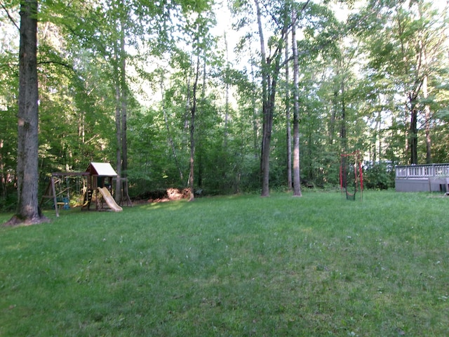 view of yard featuring a playground