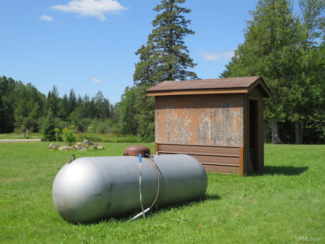 exterior space featuring an outdoor structure