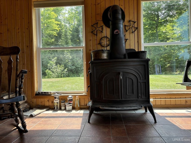 14998 N Superior Rd, Houghton, MI 49931 - detailed view of a wood stove and wood walls