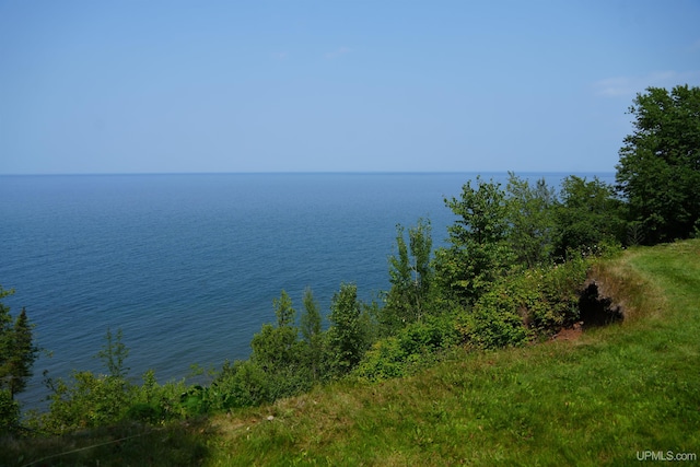 14998 N Superior Rd, Houghton, MI 49931 - water view