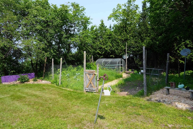 14998 N Superior Rd, Houghton, MI 49931 - view of yard