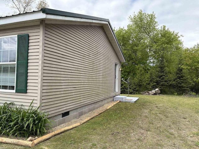 3679 Lakeshore Rd, Deckerville, MI 48427 - view of side of property with crawl space and a lawn