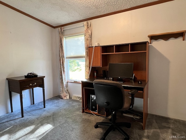 office space featuring a textured ceiling, carpet floors, visible vents, and crown molding