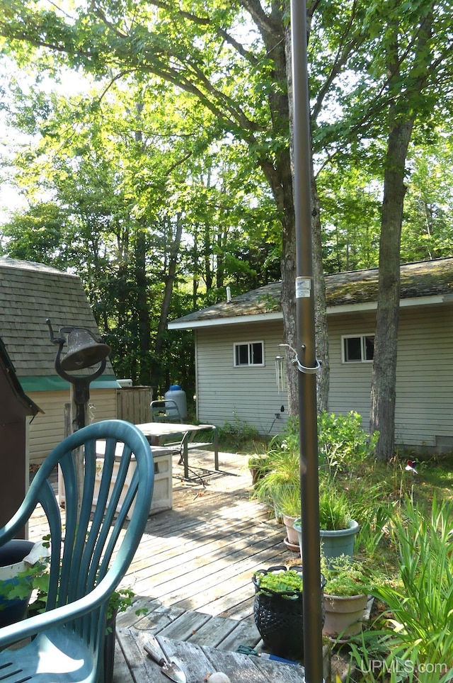 view of wooden deck