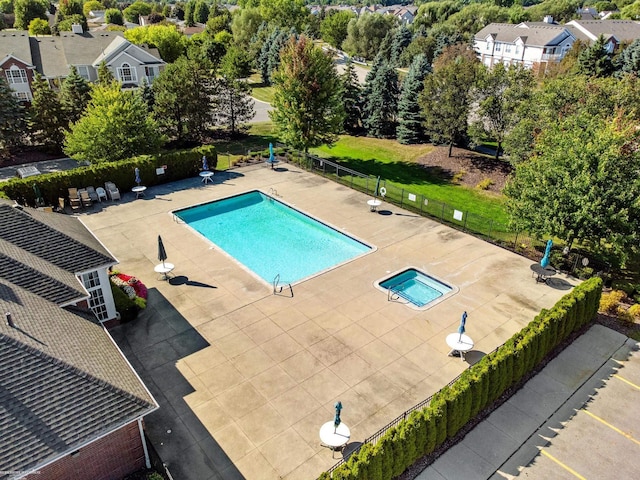 view of swimming pool featuring a patio