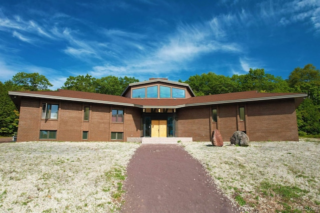 view of front of house