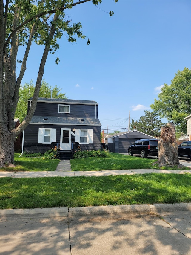 view of front of house with a front yard