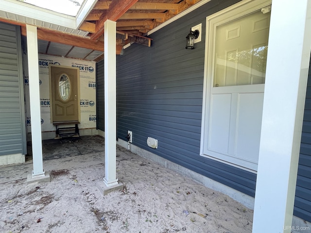 view of property entrance