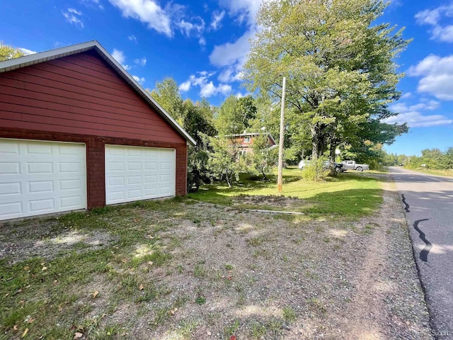 156 N Carlshend Rd, Skandia, MI 49885 - view of garage