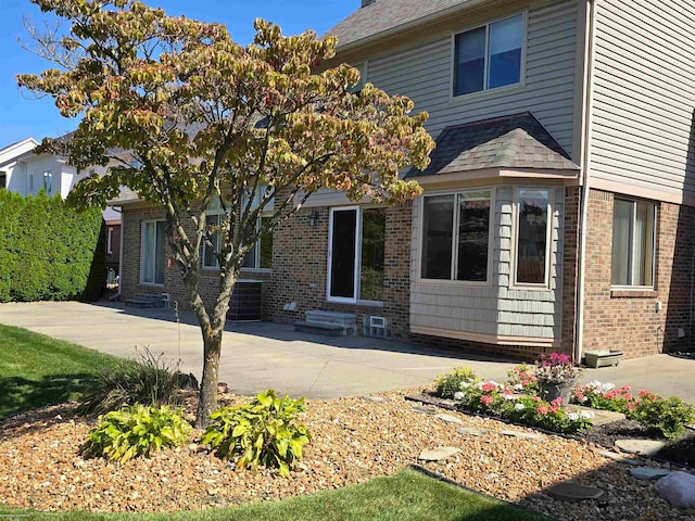 view of front of house featuring a patio area