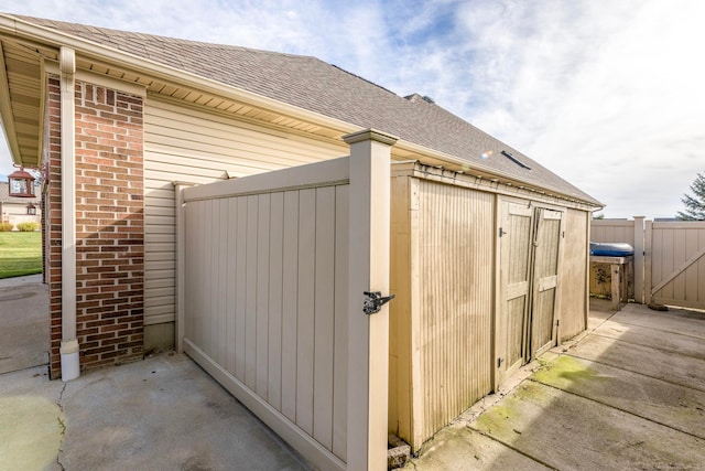 view of outbuilding