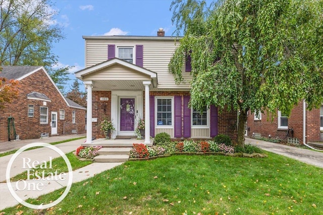 view of front of property with a front yard