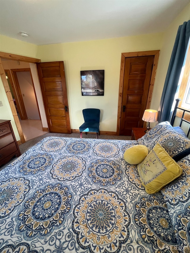 bedroom featuring carpet floors