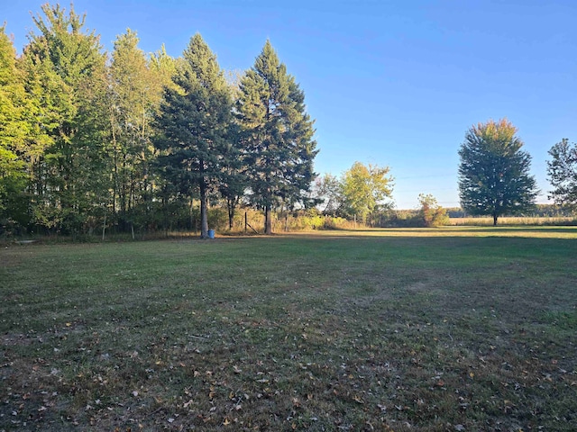 Listing photo 3 for 2539 E Neuman Rd, Pinconning MI 48650