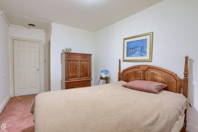 bedroom featuring carpet flooring