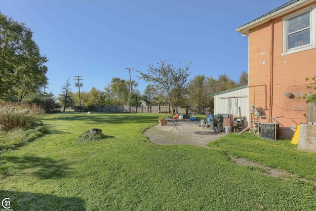 view of yard with a patio