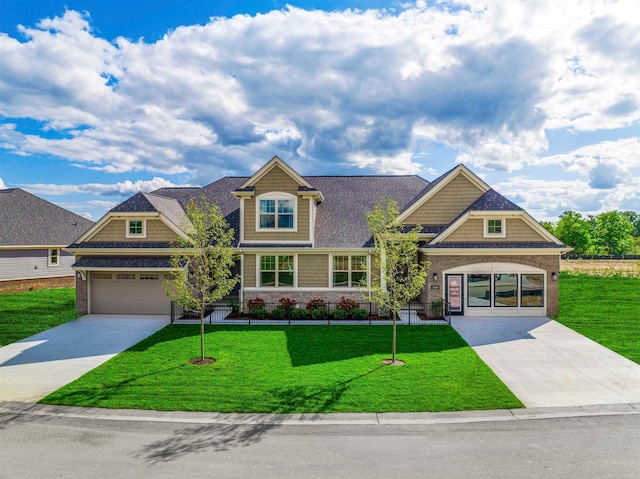 craftsman house with a front lawn