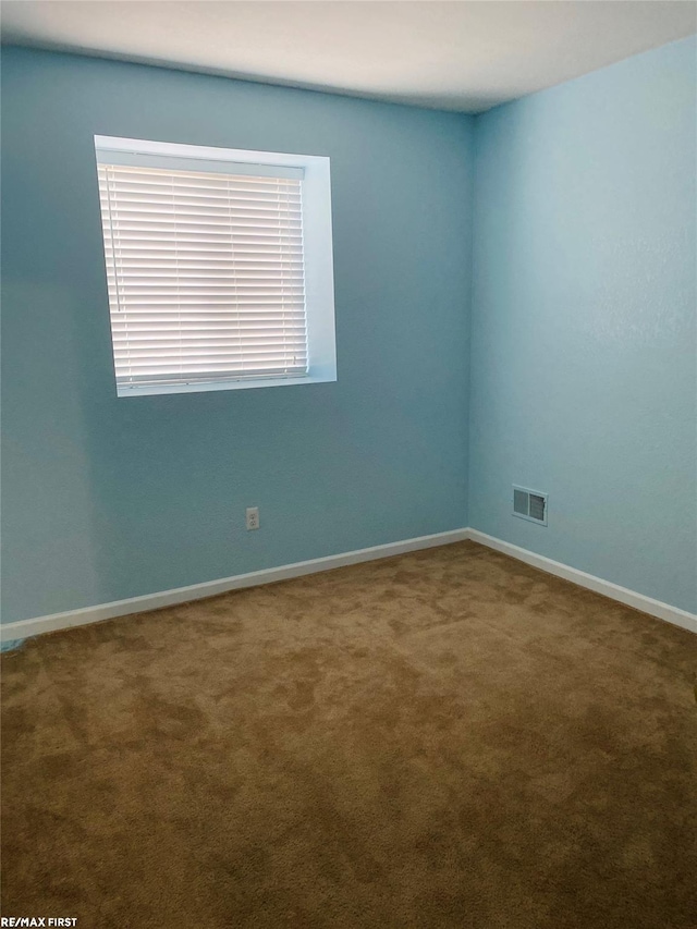 empty room with carpet