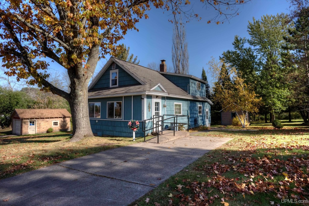 view of front of house