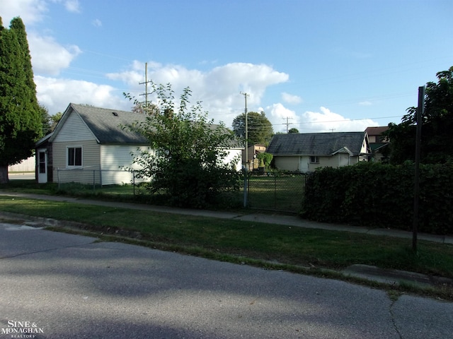 view of home's exterior