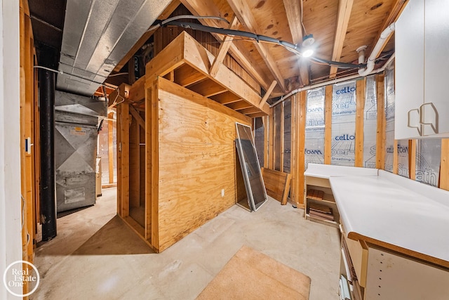 view of unfinished basement