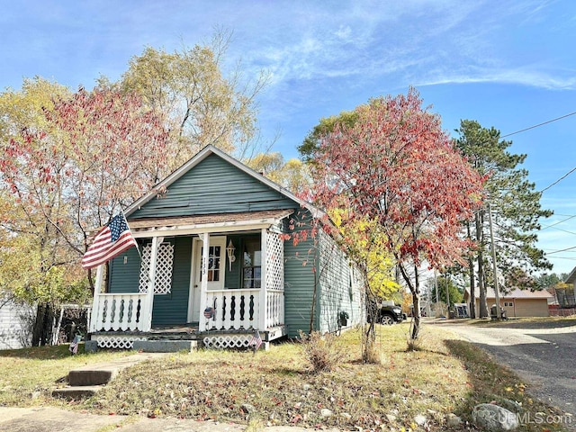 bungalow featuring covered porch